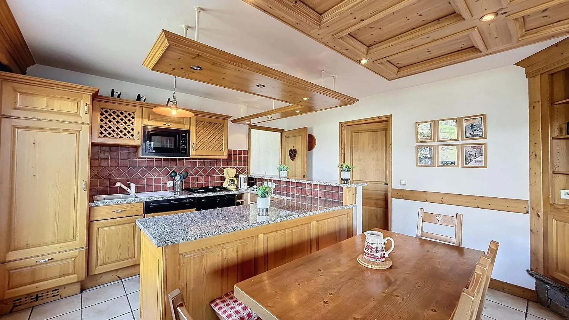 Chalet 9 Personnes A Combloux, Mont Blanc - Fr-1-560-125