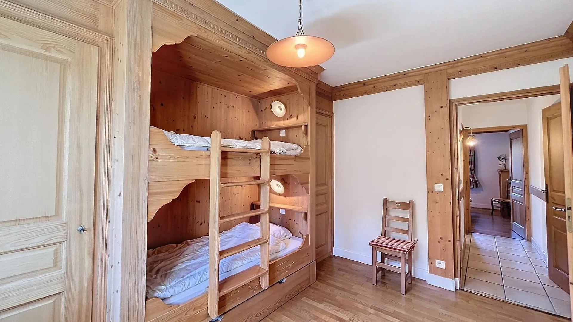 Chalet 9 Personnes A Combloux, Mont Blanc - Fr-1-560-125